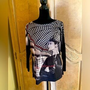 Top Mode - French fashion top, black & white with little red  rhinestone